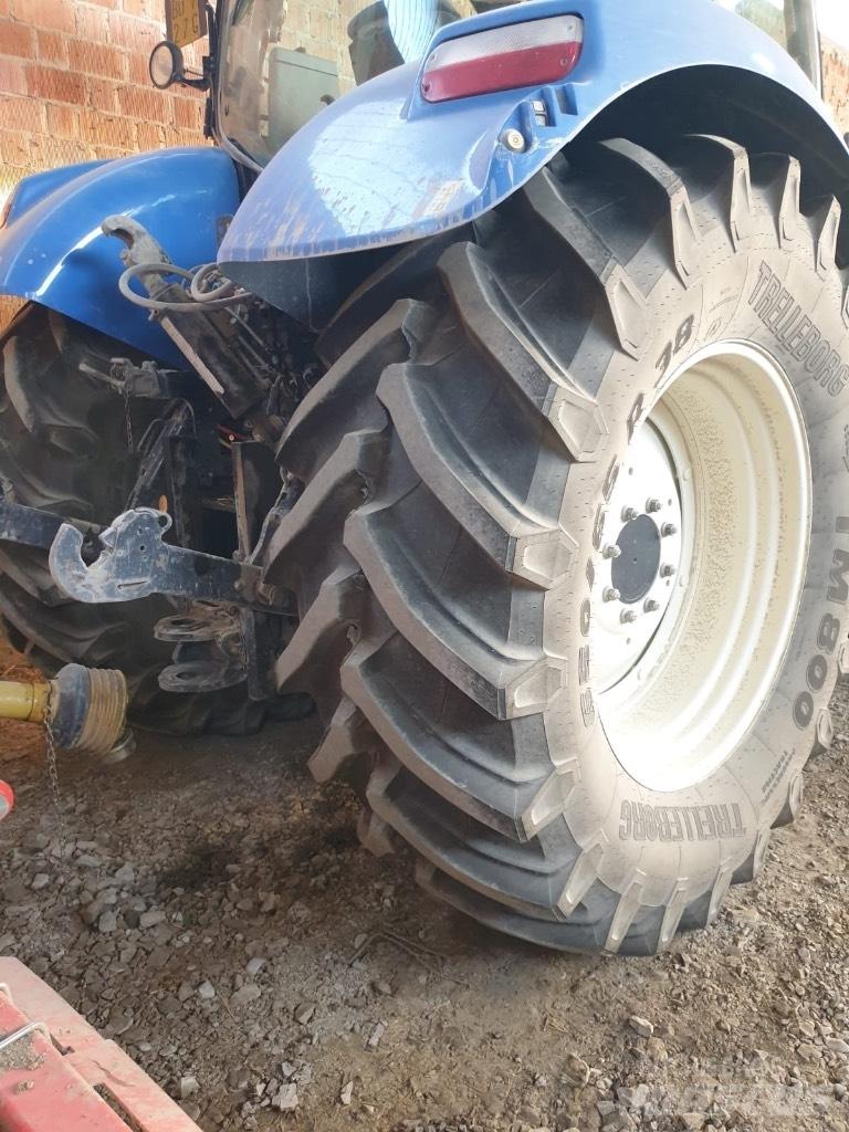 New Holland T 6.175 曳引機