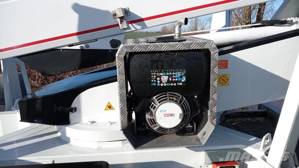 Dino 230 T 拖車裝載高空作業平台