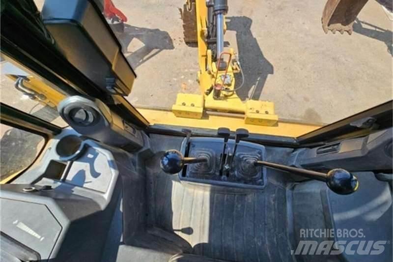 CAT 426F2 TLB 反鏟裝載機