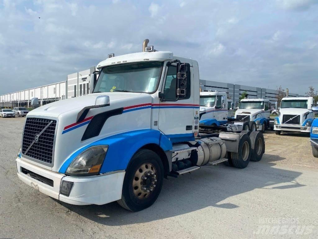 Volvo VNL 曳引機組件