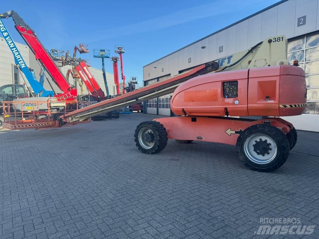JLG 680 S 伸縮臂高空作業車