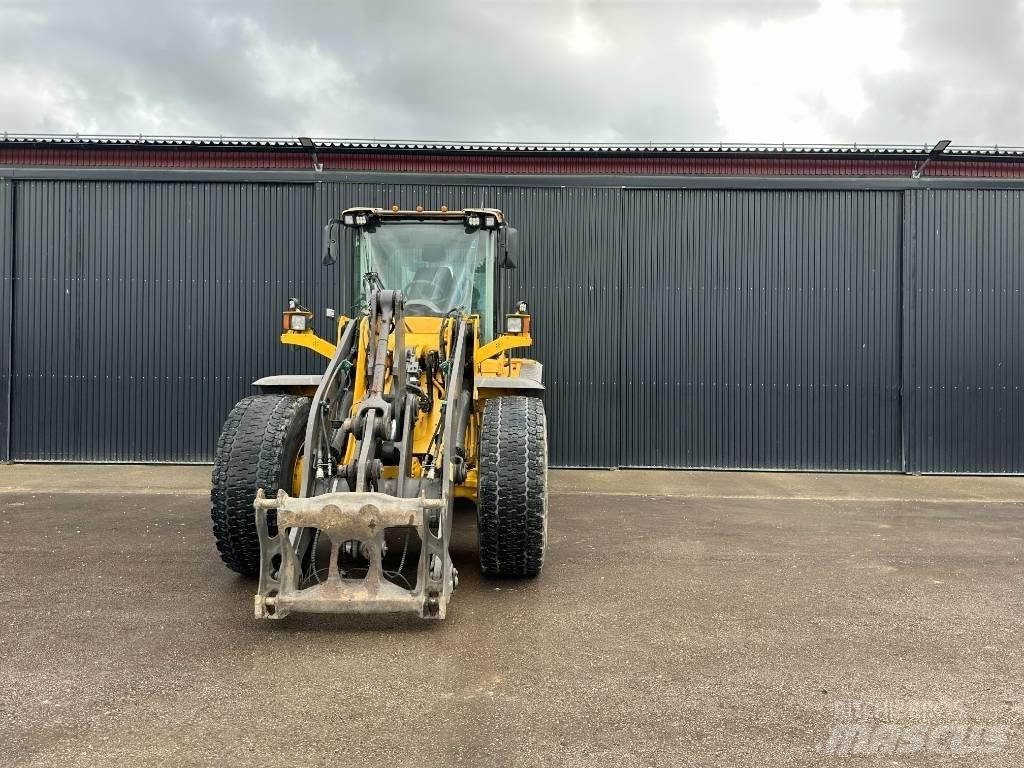 Volvo L 90 F 輪胎式裝載機