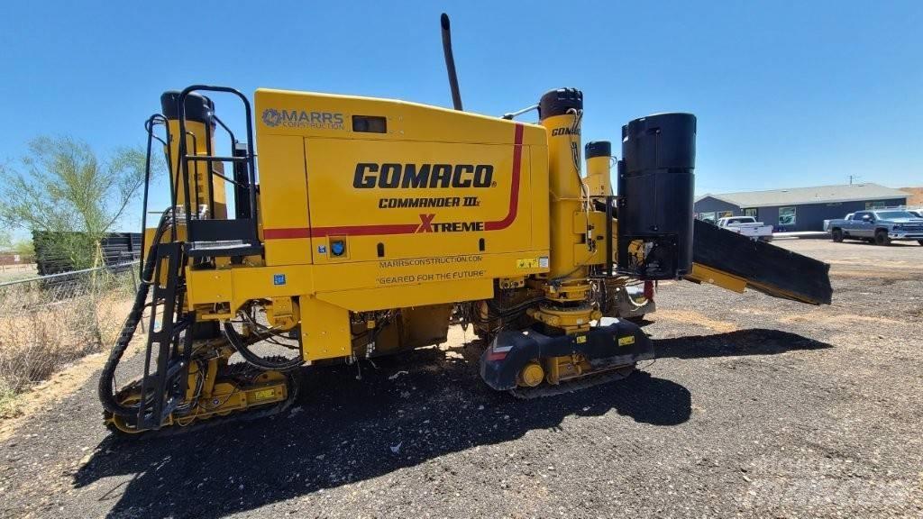 Gomaco Commander III 混凝土鋪路機