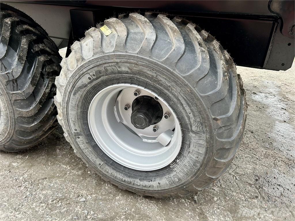 Robus RE8-04 傾卸式拖車