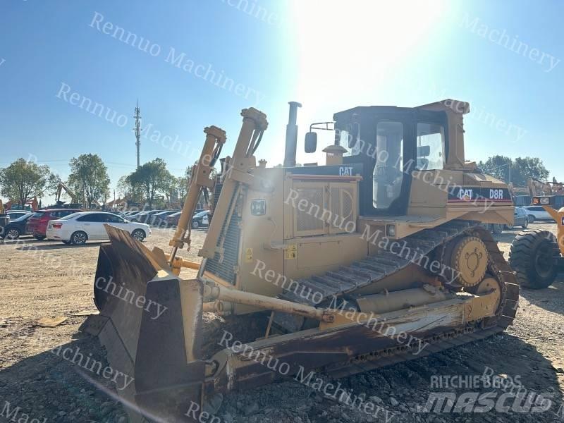 CAT D 8 R 履帶推土機