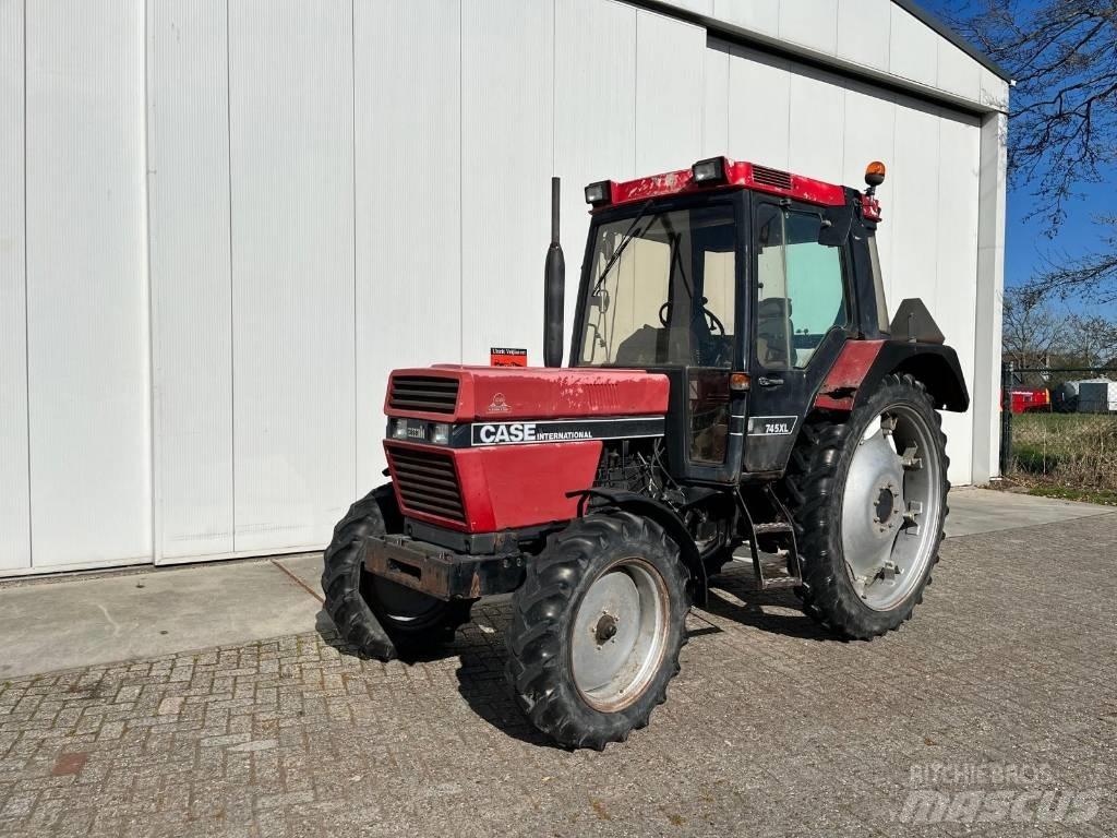 Case IH 745XL 曳引機