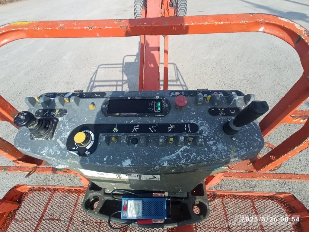 JLG 860 SJ 伸縮臂高空作業車
