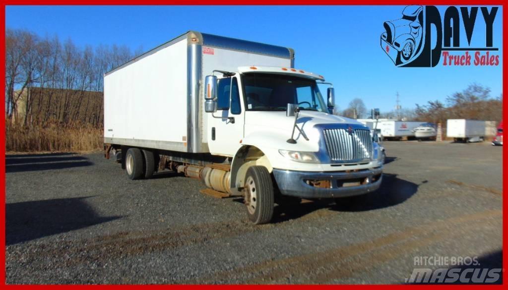 International 4300 貨箱式卡車