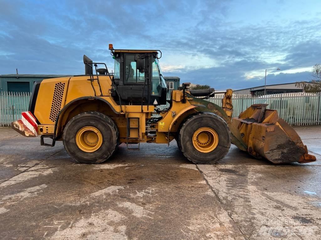 CAT 972 K 輪胎式裝載機
