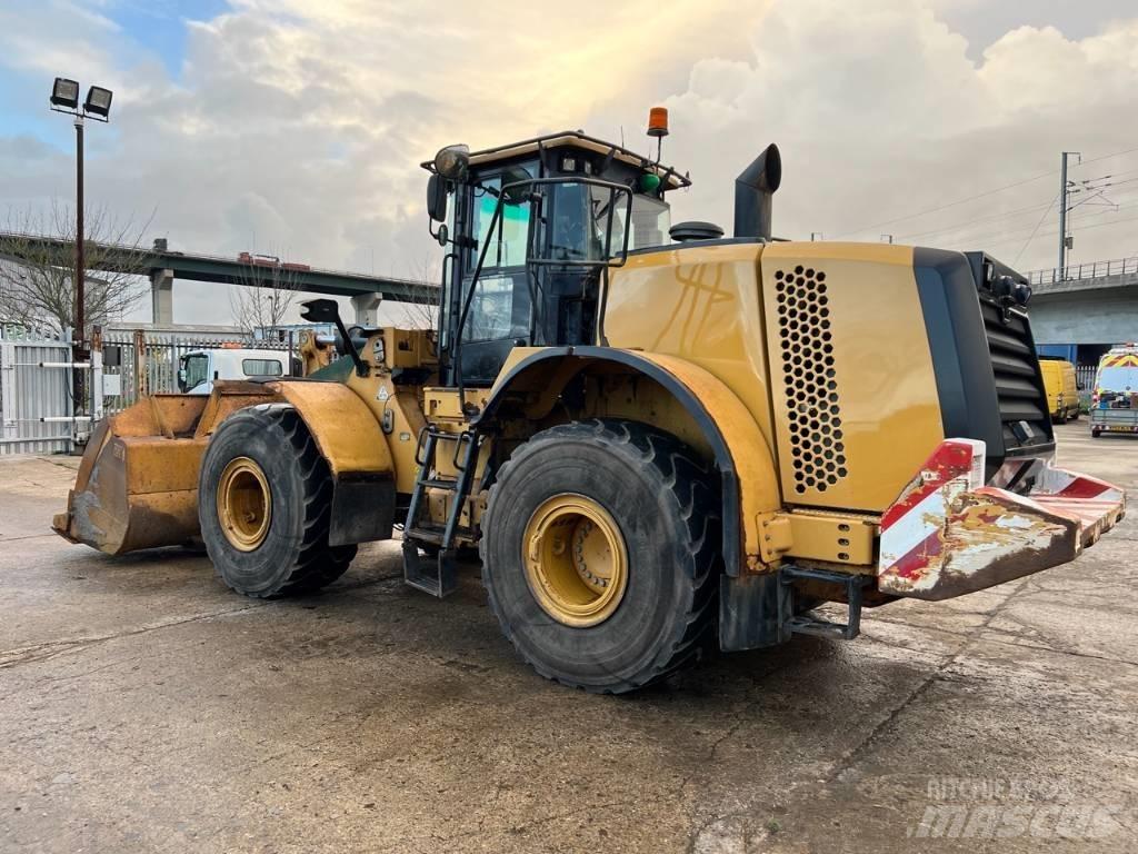 CAT 972 K 輪胎式裝載機