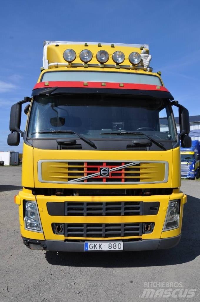 Volvo FM-340 4*2 貨箱式卡車