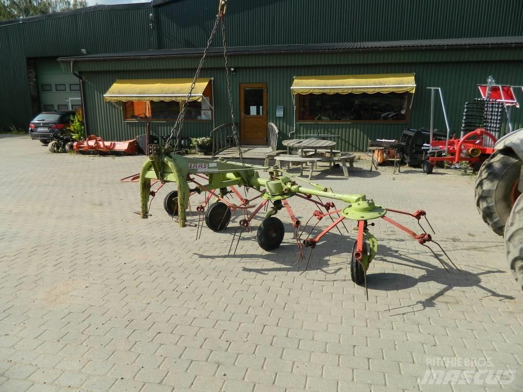 CLAAS 4 耙與翻草機