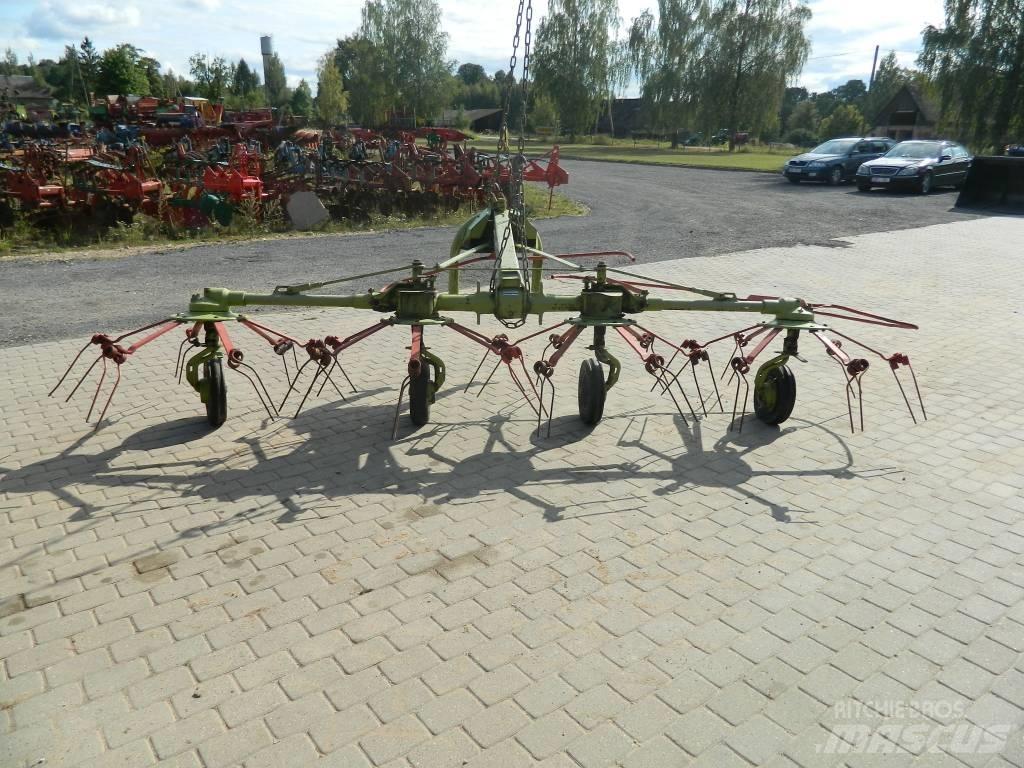 CLAAS 4 耙與翻草機