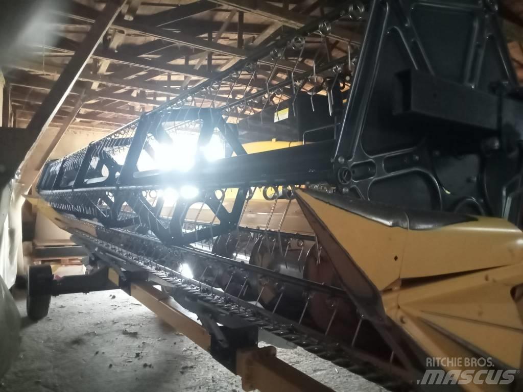 New Holland CX 8.70 聯合收穫機