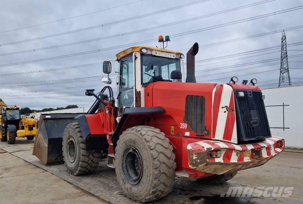 JCB 457 HT 輪胎式裝載機