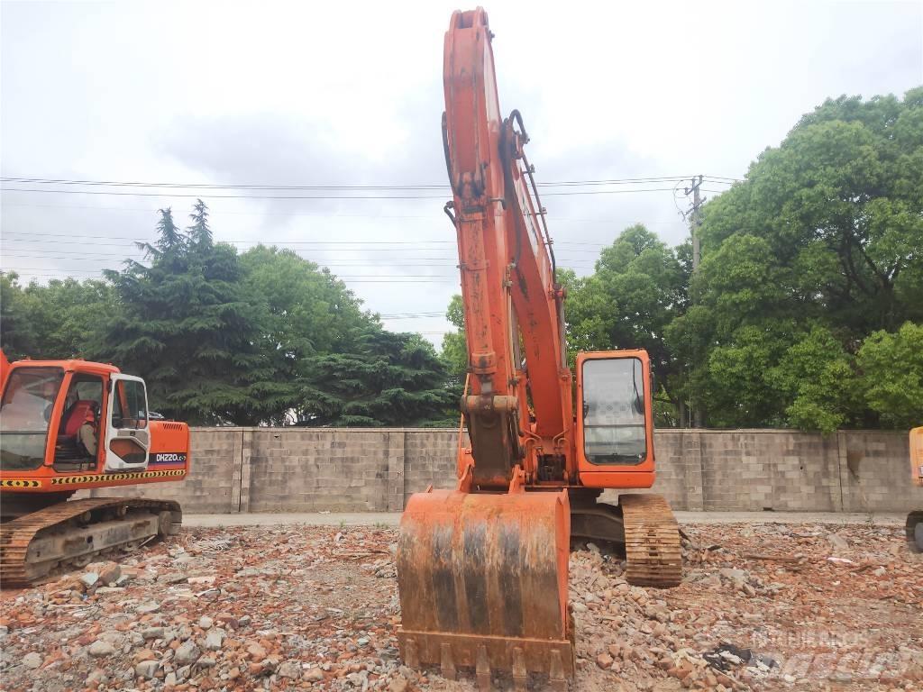 Doosan DH 220 LC-7 履帶式 挖土機/掘鑿機/挖掘機