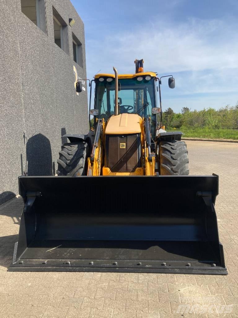 JCB 4 CX Super 反鏟裝載機