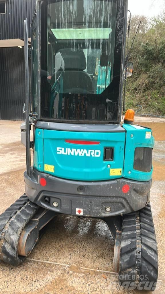 Sunward SWE25UF 小型挖土機/掘鑿機<7t(小型挖掘機)