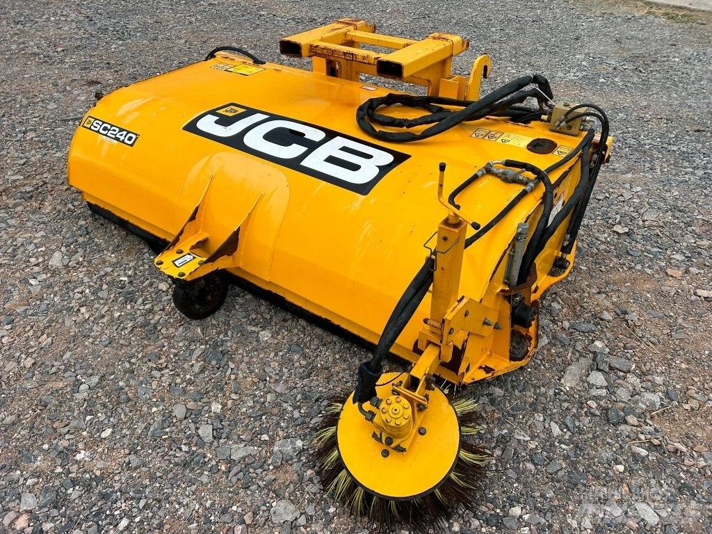 JCB SC 240 刷子