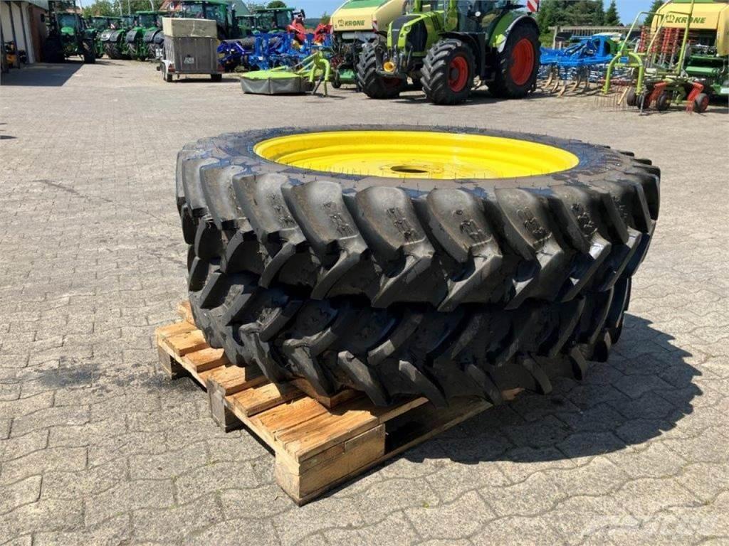 BKT 320/90R42 輪胎、車輪和輪圈