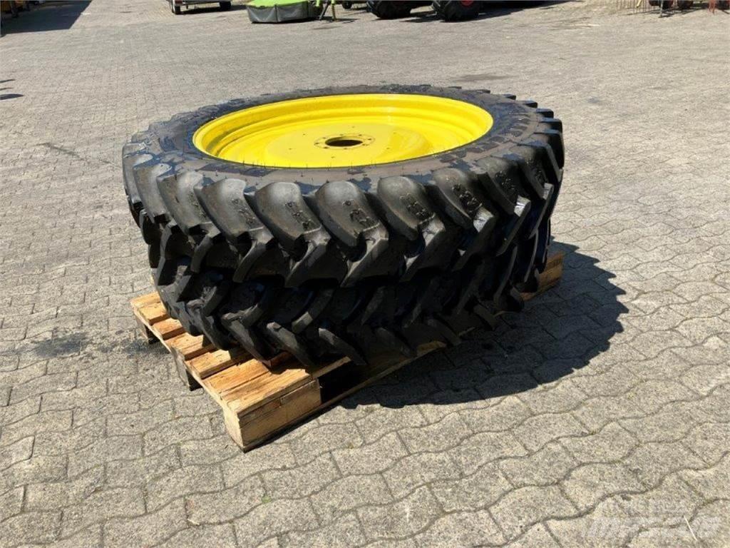 BKT 320/90R42 輪胎、車輪和輪圈