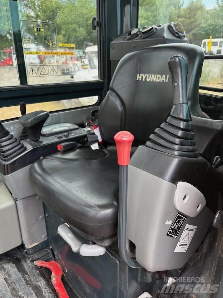 Hyundai R35Z-9 小型挖土機/掘鑿機<7t(小型挖掘機)