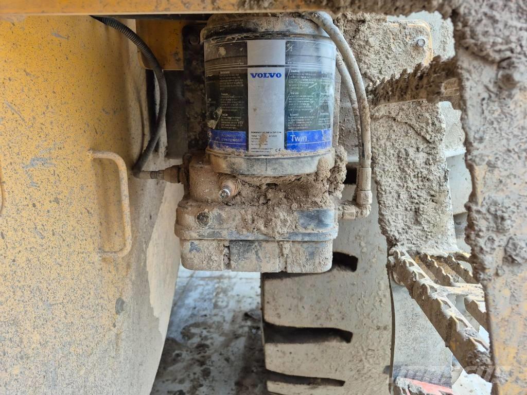 Volvo L 120 H 輪胎式裝載機