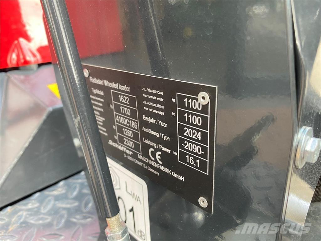 Schäffer 1622 輪胎式裝載機
