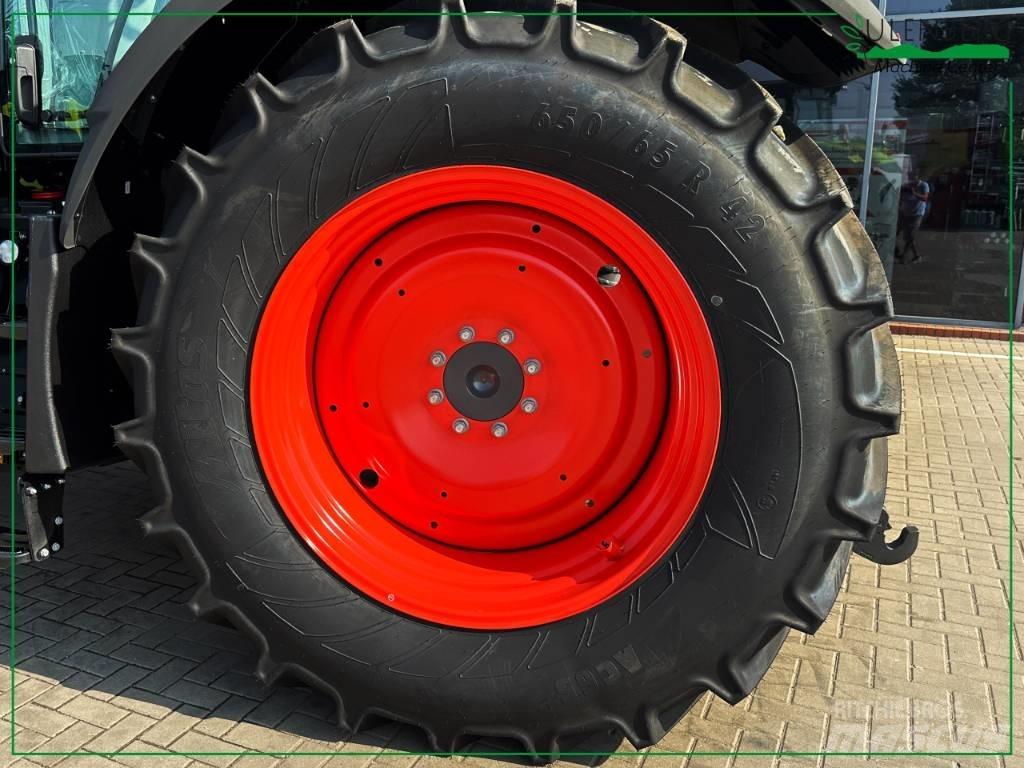 CLAAS AXION 810 HEXA 曳引機