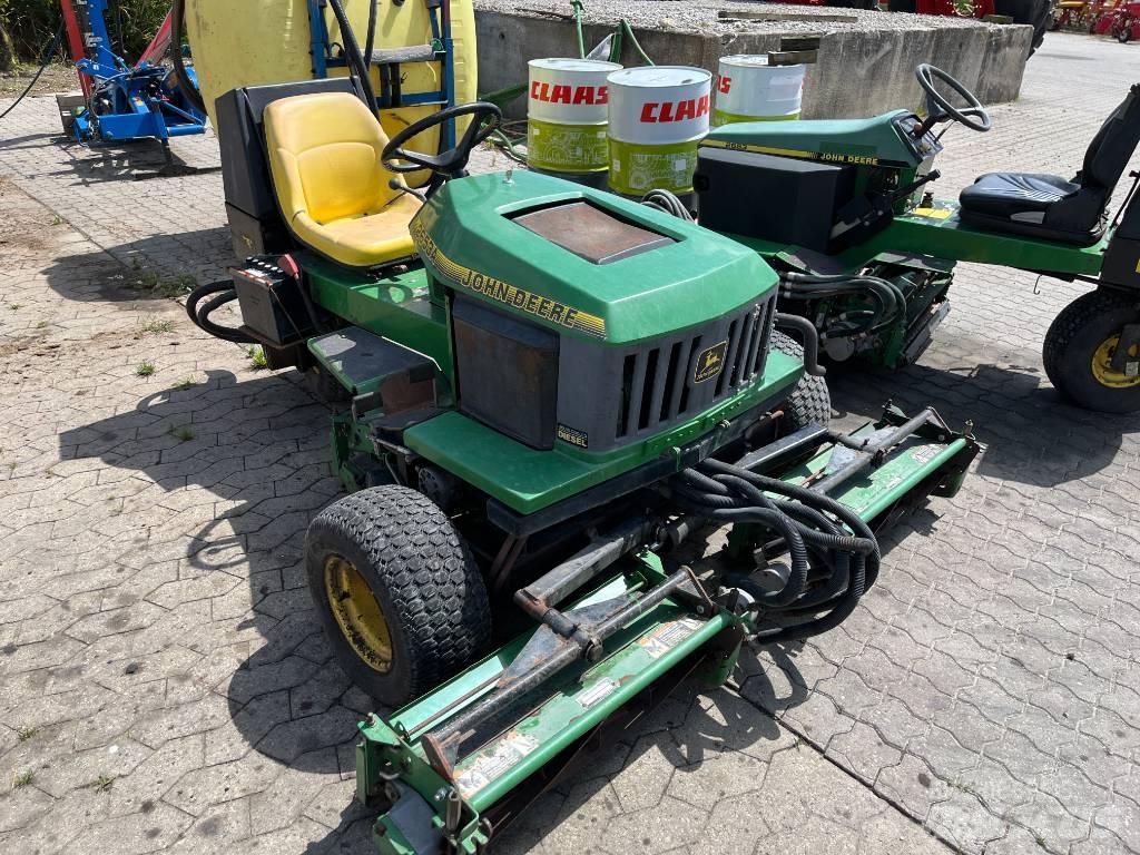 John Deere 2653 A 騎乘式割草機