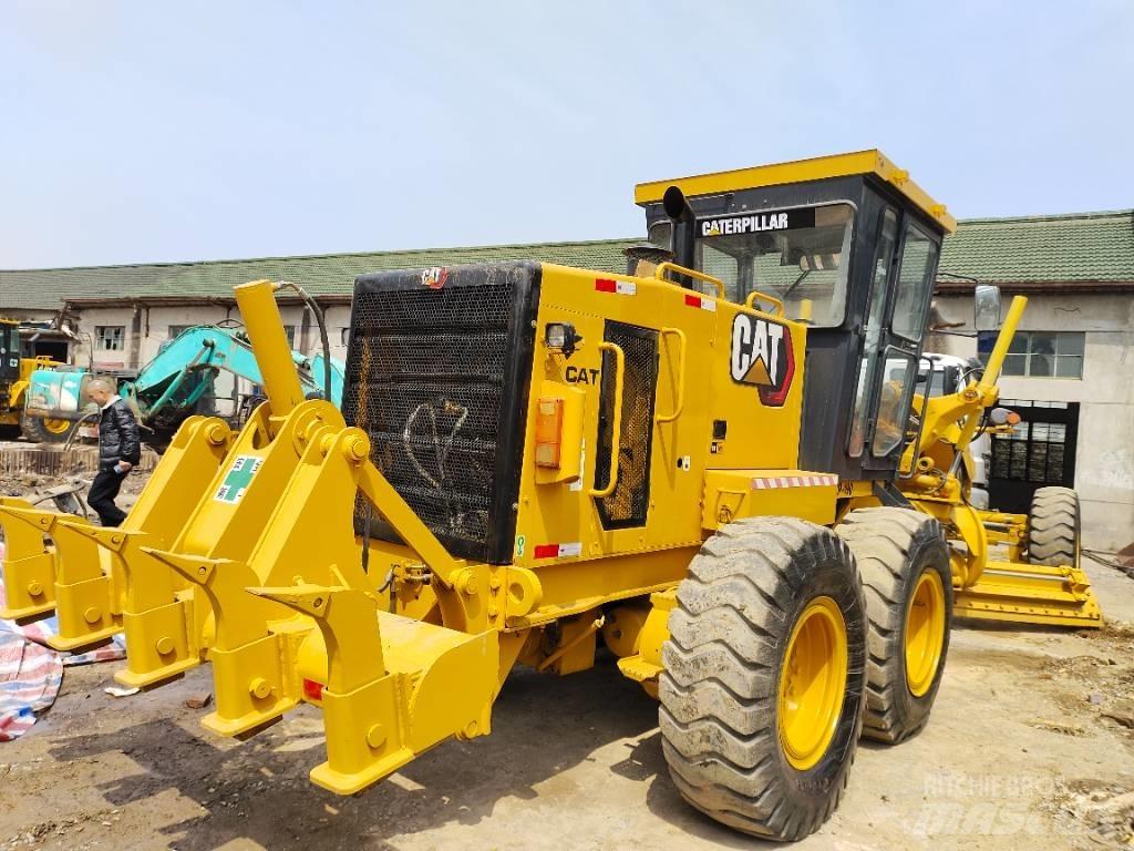 CAT 140 K 平土機