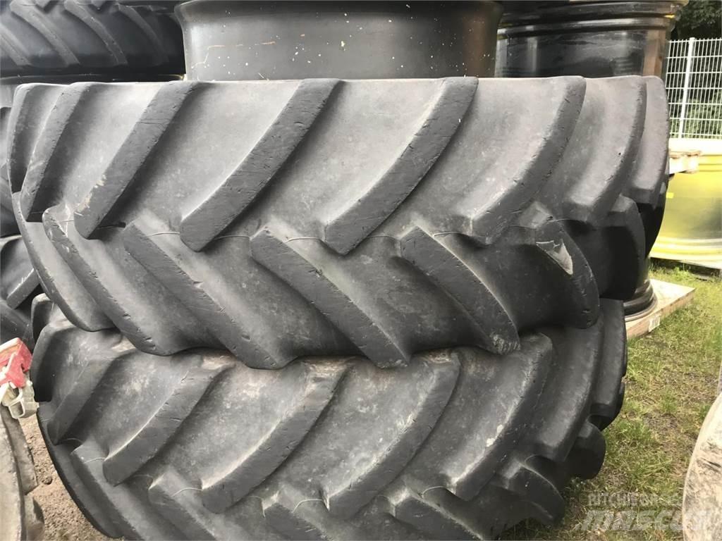 Mitas 680/80R42 輪胎、車輪和輪圈