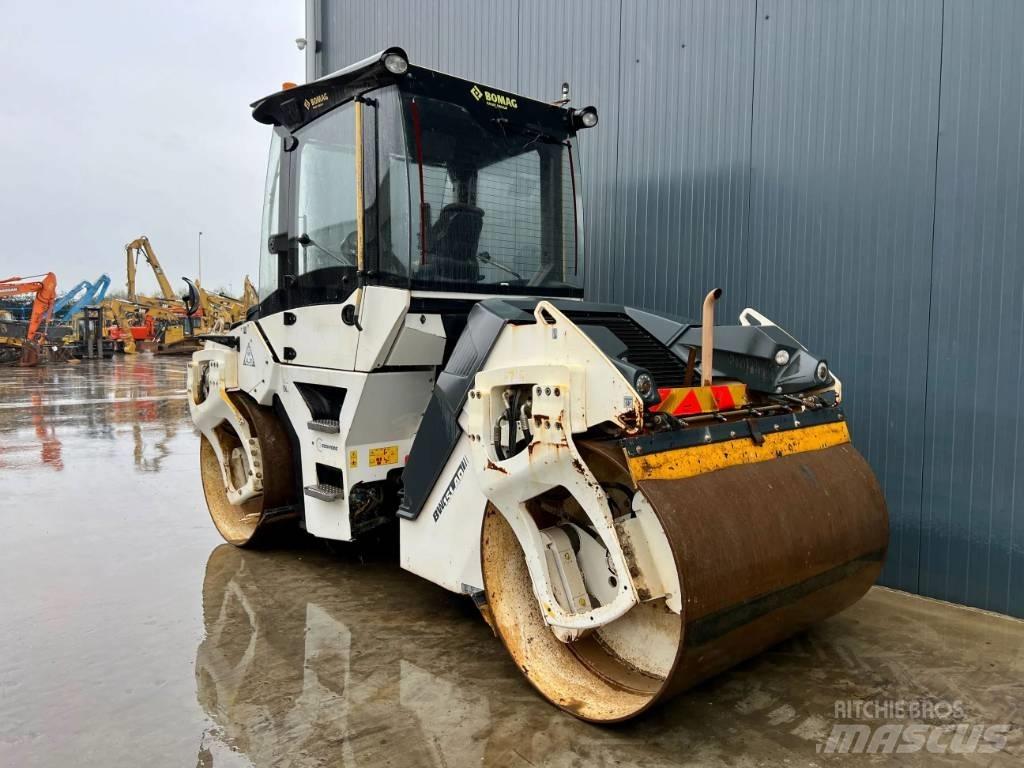 Bomag BW151AD-5 雙輪滾壓機