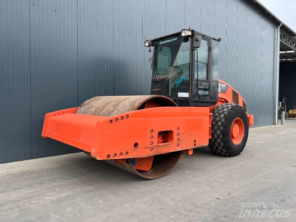 CAT CS76 XT 單輪滾壓機