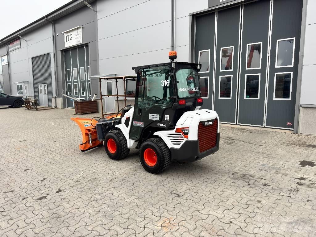 Bobcat L 28 滑移轉向裝載機