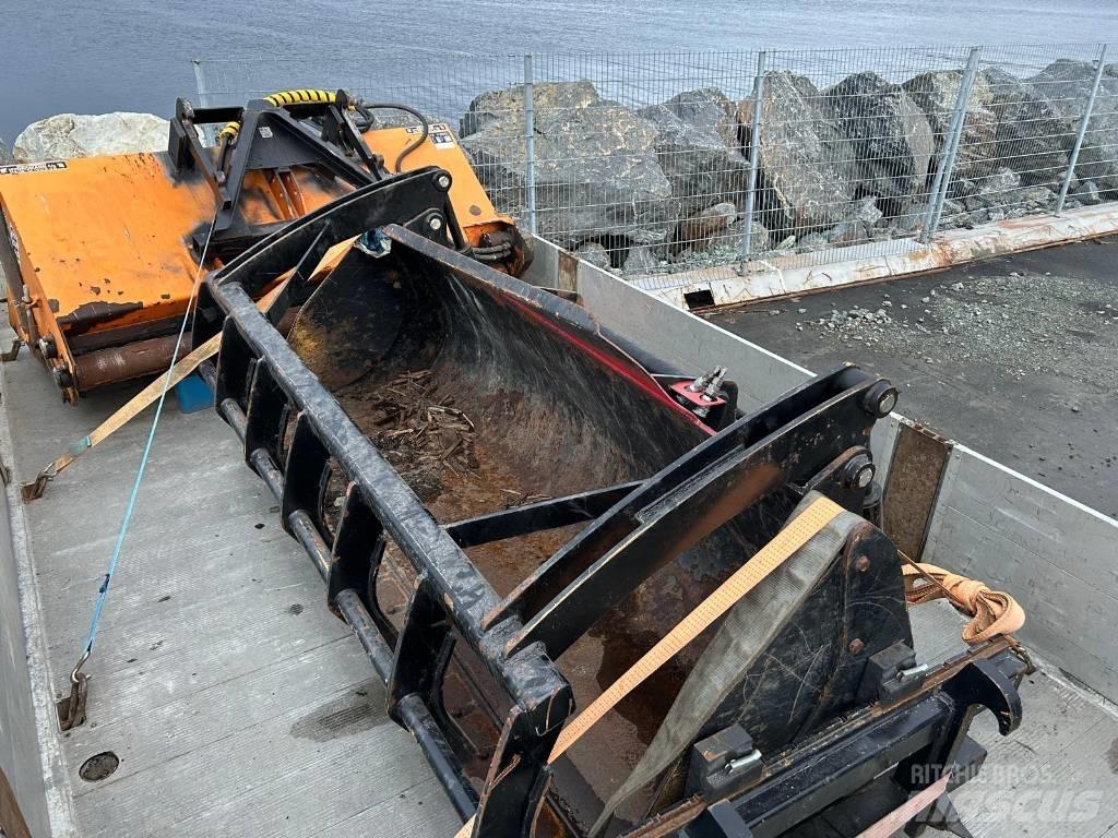 Manitou CBG 2300 鏟斗