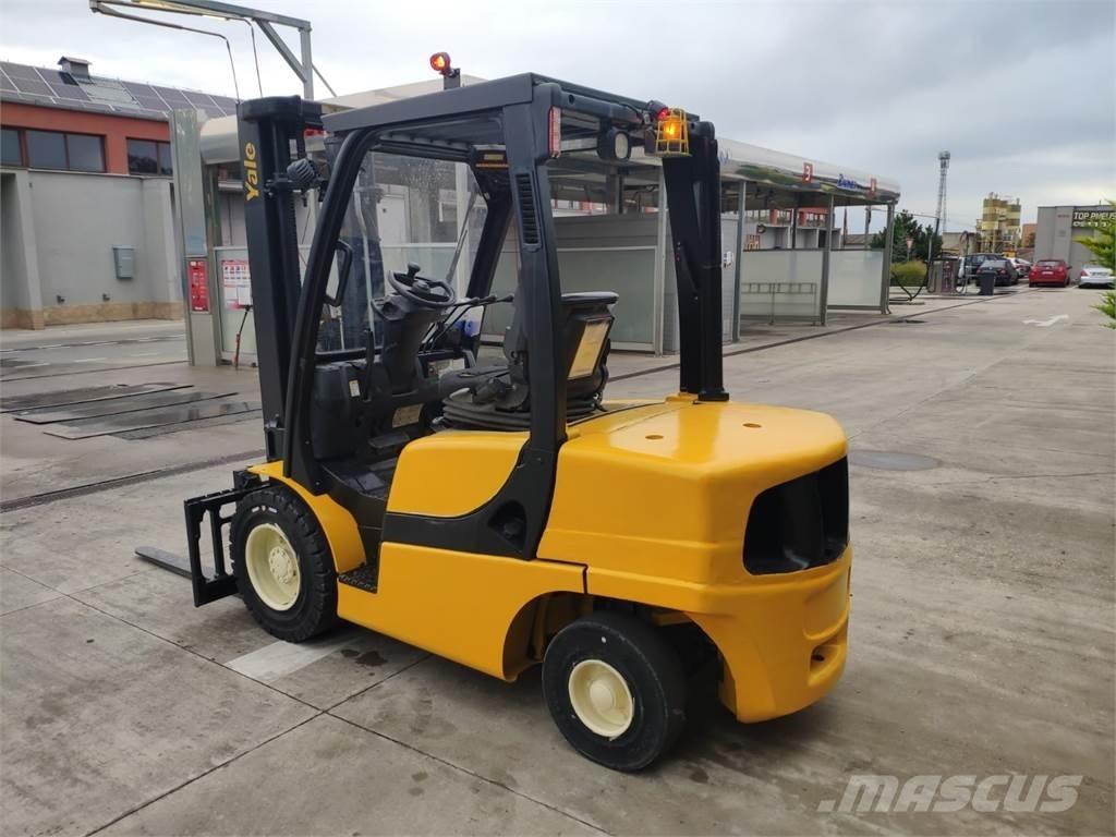 Yale GDP35VX 柴油卡車