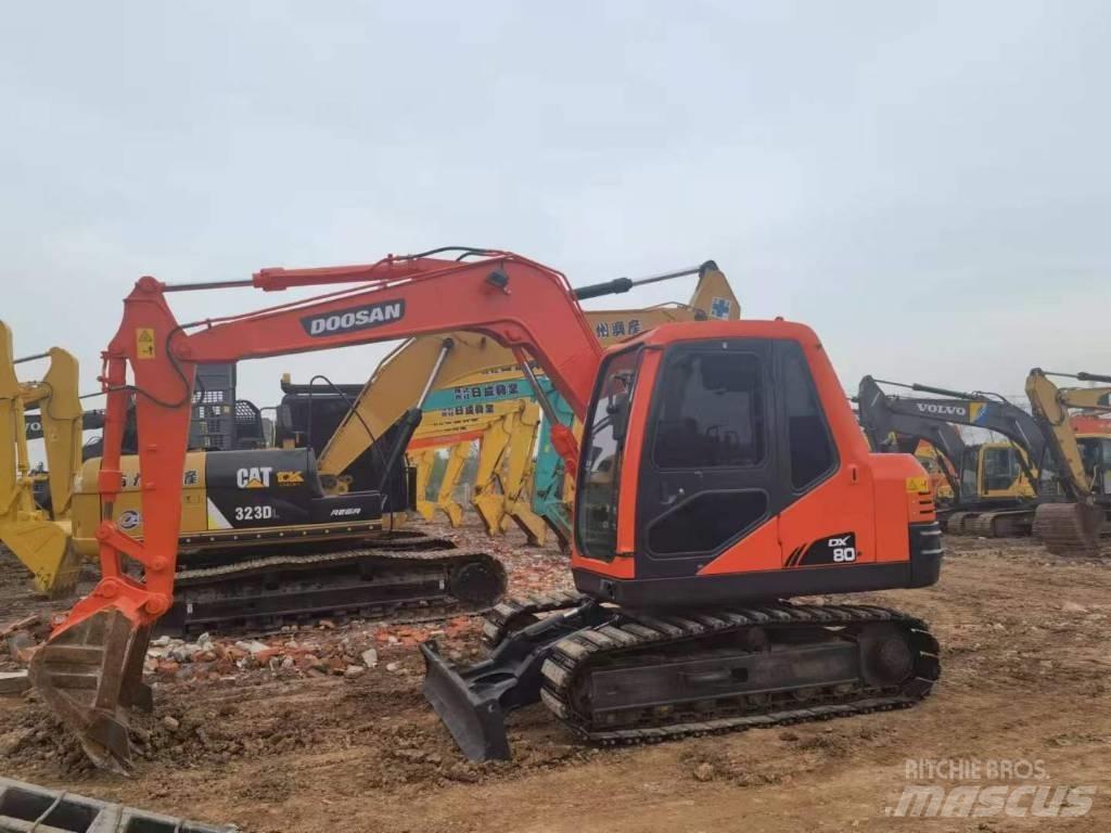 Doosan DX 80 中型挖土機/掘鑿機/挖掘機 7t-12t