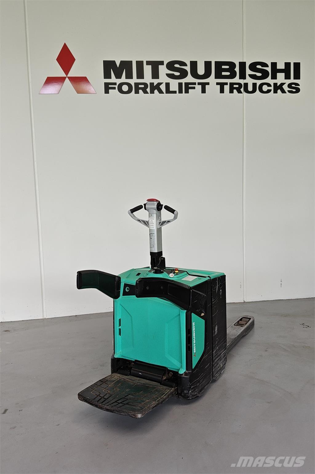 Mitsubishi PBV20N2 平台卡車