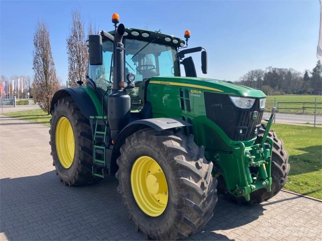 John Deere 6250R 曳引機