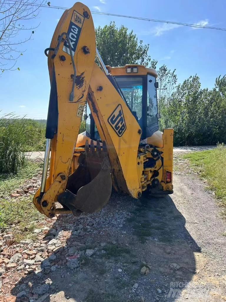JCB 3 CX 反鏟裝載機