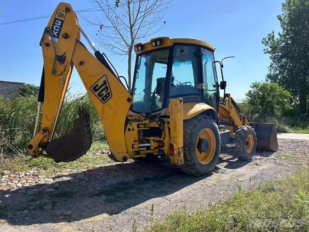 JCB 3 CX 反鏟裝載機