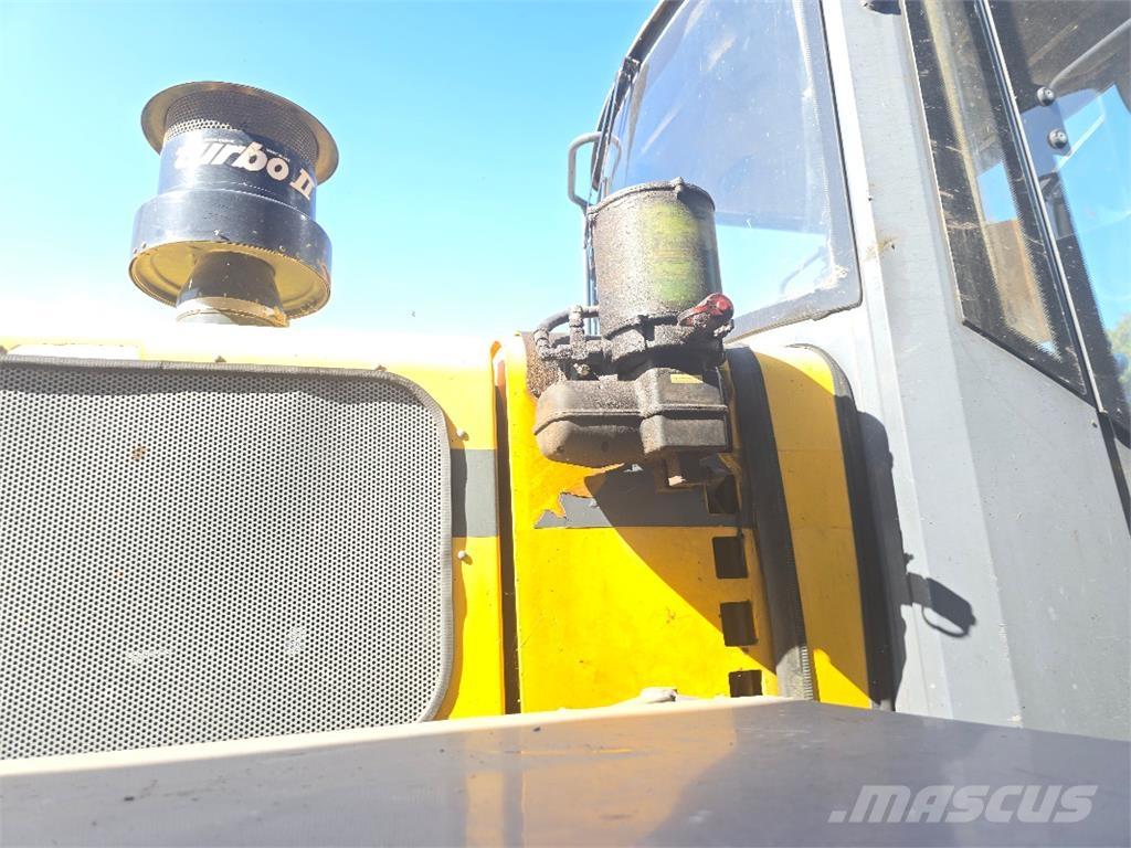 Furukawa 345 II 輪胎式裝載機