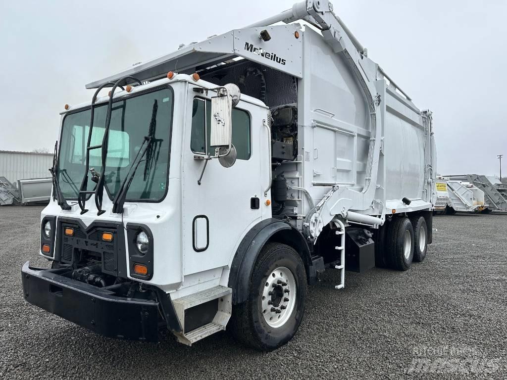 Mack MRU613 垃圾車