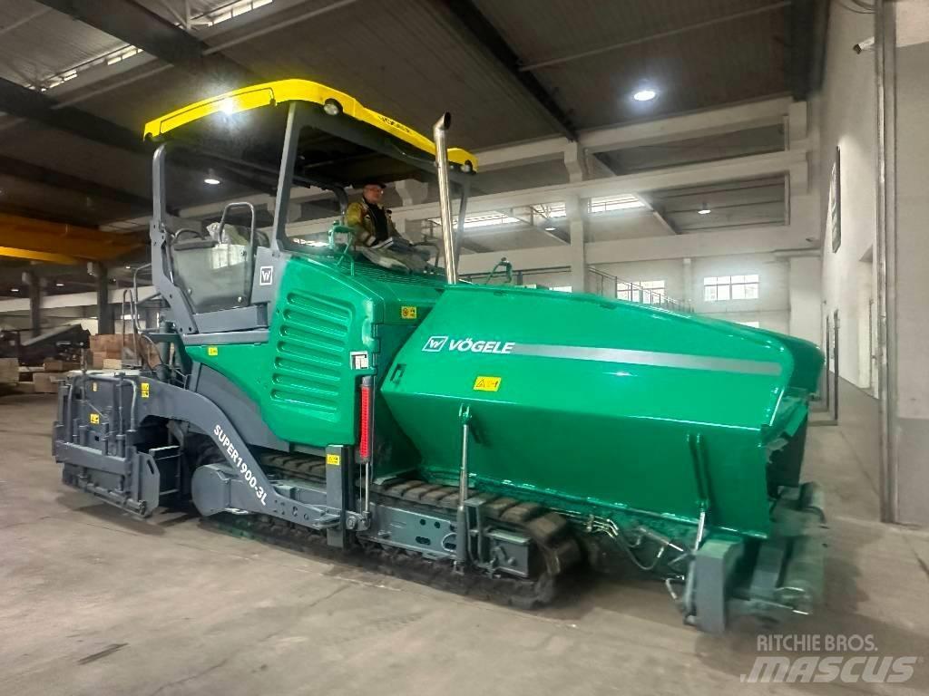 Vögele S1900-3L 瀝青攤舖機/鋪路機