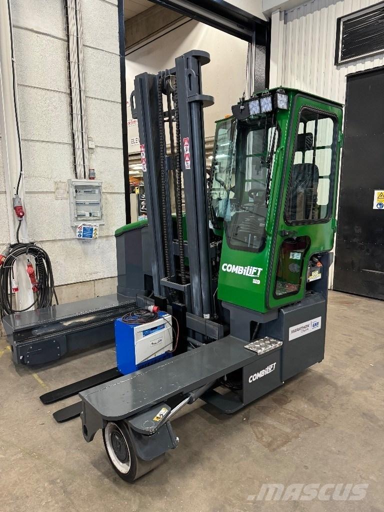Combilift C4000ET 四向前伸式堆高機(叉車)