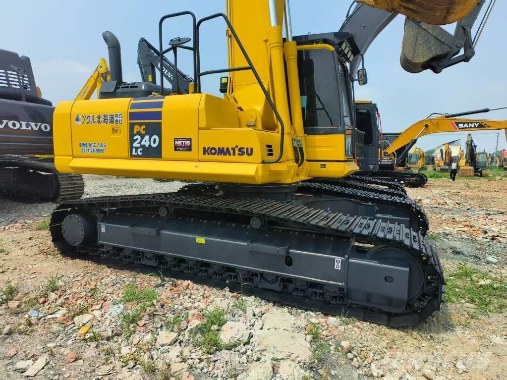 Komatsu PC 240-8 中型挖土機/掘鑿機/挖掘機 7t-12t