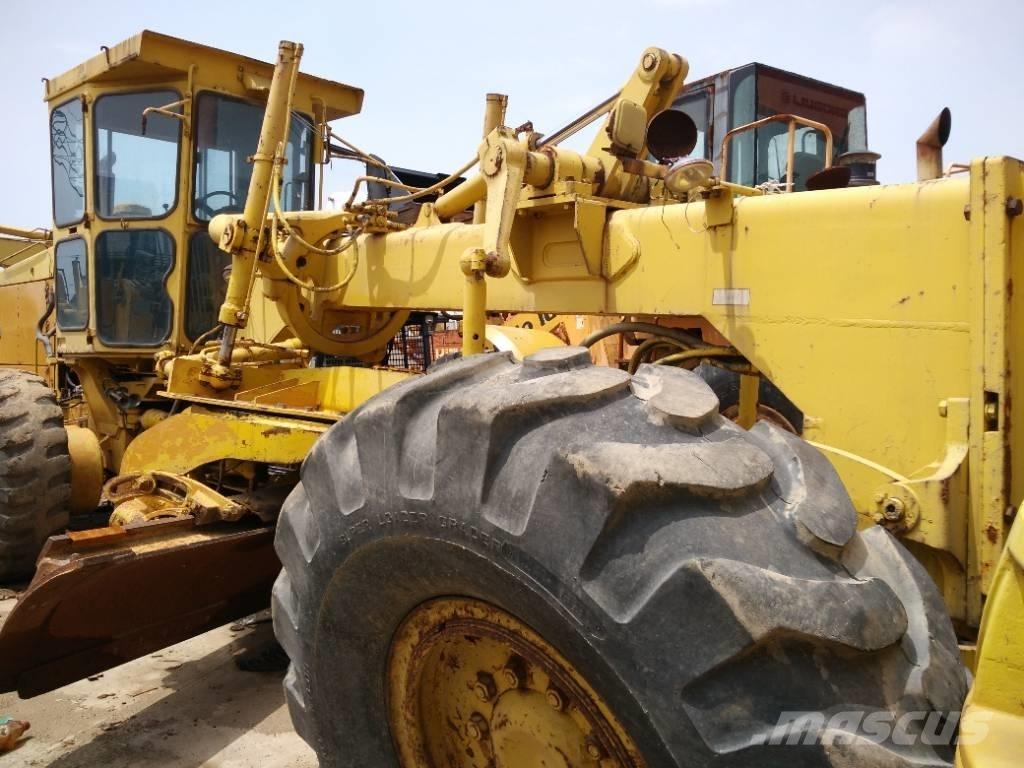 Komatsu GD 705 A-4A 平土機