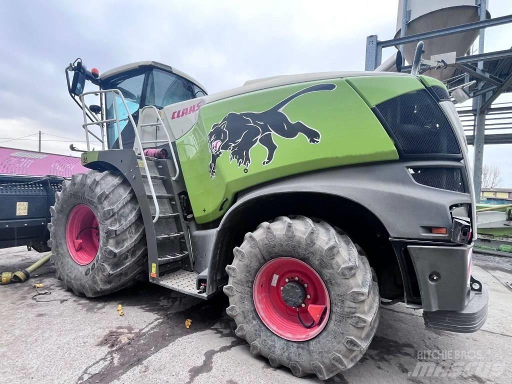 CLAAS Jaguar 980 自走式飼料採集機