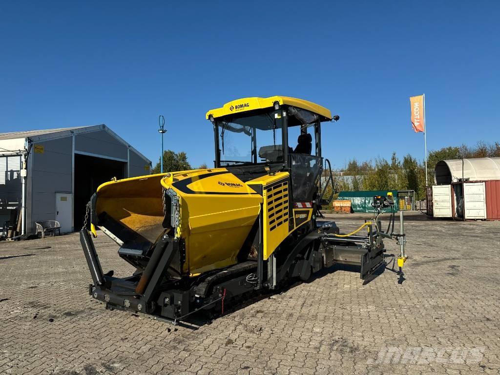 Bomag BF 300 C-2 瀝青攤舖機/鋪路機